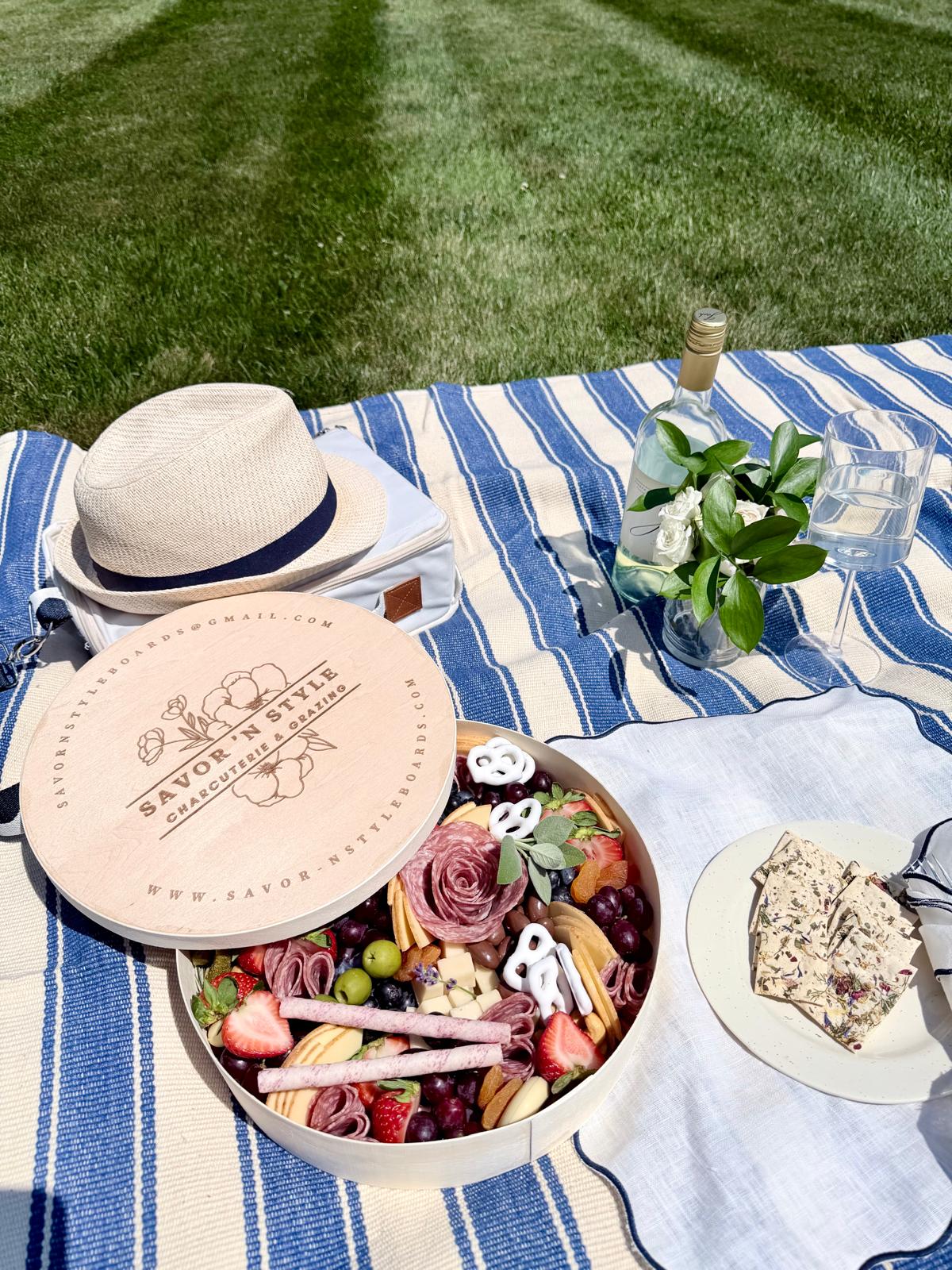 Custom picnic boxes